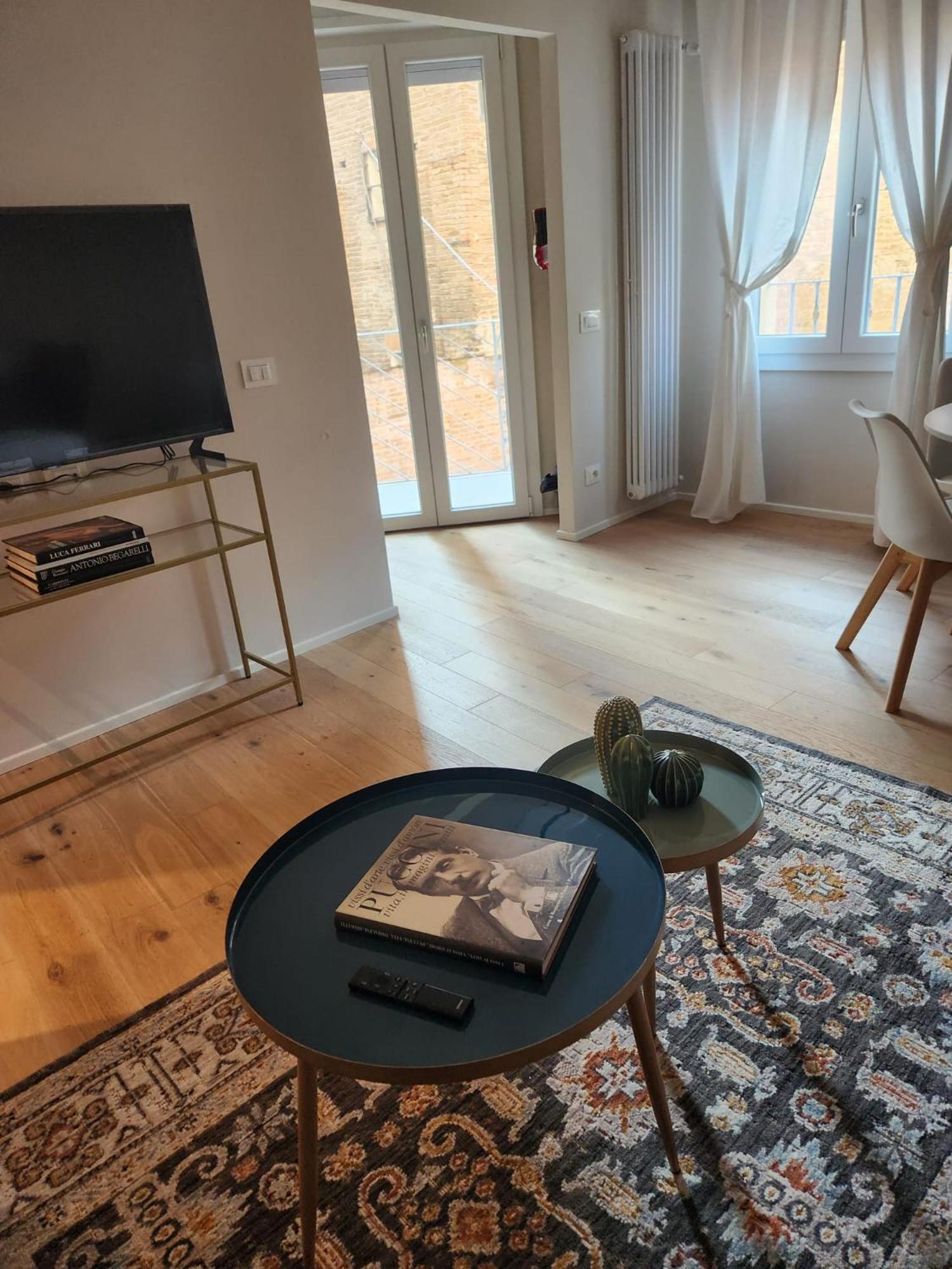 Dei Gallucci Apartment B&B Modena Esterno foto